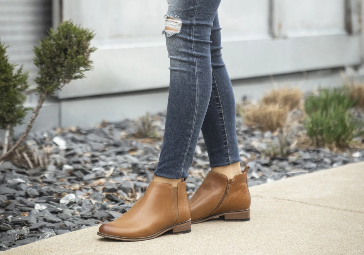 Florsheim Womens Comfortable Leather Mel Plain Toe Zip Boots(Florsheim Womens Comfortable Leather Mel Plain Toe Zip Boots) 15 Florsheim Womens Comfortable Leather Mel Plain Toe Zip Boots(Florsheim Womens Comfortable Leather Mel Plain Toe Zip Boots) - Image 15