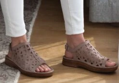 Naot Amadora Womens Leather Comfort Wide Fit Orthotic Friendly Sandals(Naot Amadora Womens Leather Comfort Wide Fit Orthotic Friendly Sandals) -Skechers Sale Store 1a 7ee964d0 1cf9 4557 a258 53066376d7fa