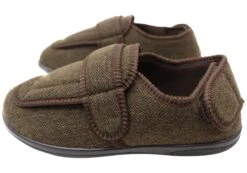 Homyped Mens Arnold 2 Extra Extra Wide Slippers(Homyped Mens Arnold 2 Extra Extra Wide Slippers) -Skechers Sale Store IMG 4406 1916ab5e d766 44b2 9efa c8c1fa0167fb