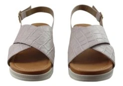 Usaflex Breeza Womens Comfortable Leather Sandals Made In Brazil(Usaflex Breeza Womens Comfortable Leather Sandals Made In Brazil) -Skechers Sale Store IMG 6426 48d0264f e74a 4ac2 8889 68568958c949