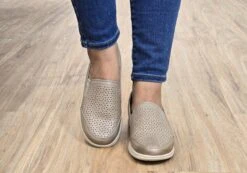 Cobb Hill Lidia Slip On Comfortable Leather Shoes(Cobb Hill Lidia Slip On Comfortable Leather Shoes) -Skechers Sale Store Lidiav2