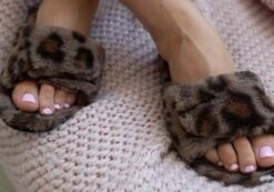 Homyped Fluffy Snug Womens Supportive Comfort Open Toe Slippers(Homyped Fluffy Womens Supportive Comfort Open Toe Slippers) -Skechers Sale Store f2 ca31c3d8 8443 4c91 8769 39bb29a7585c