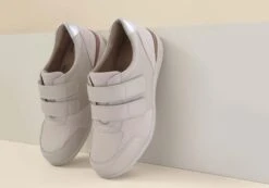 Homyped Womens Odette Strap Comfortable Extra Wide Leather Shoes(Homyped Womens Odette Strap Comfortable Extra Wide Leather Shoes) -Skechers Sale Store h23